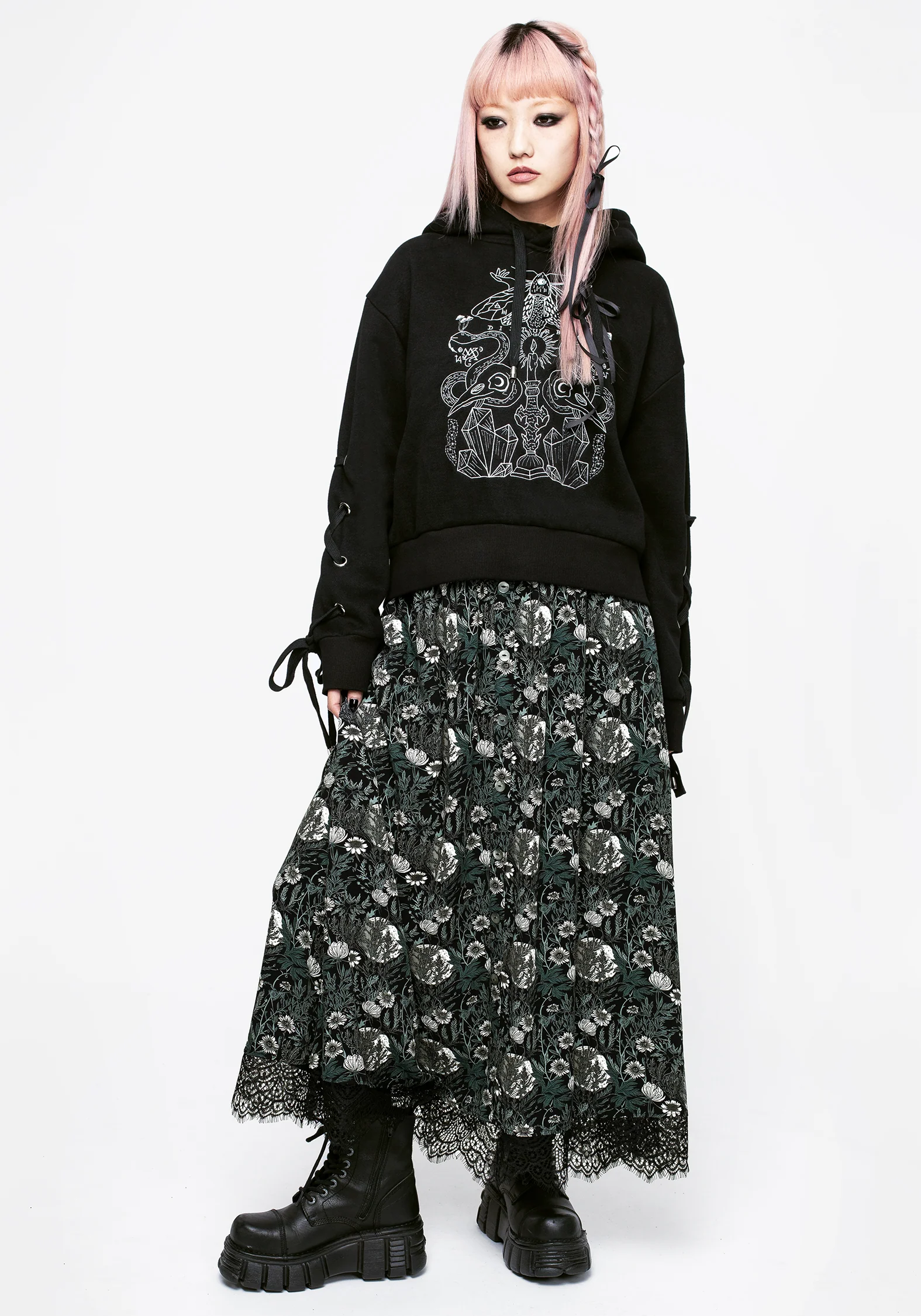 Angitia Embroidered Crop Hoody - Image 8