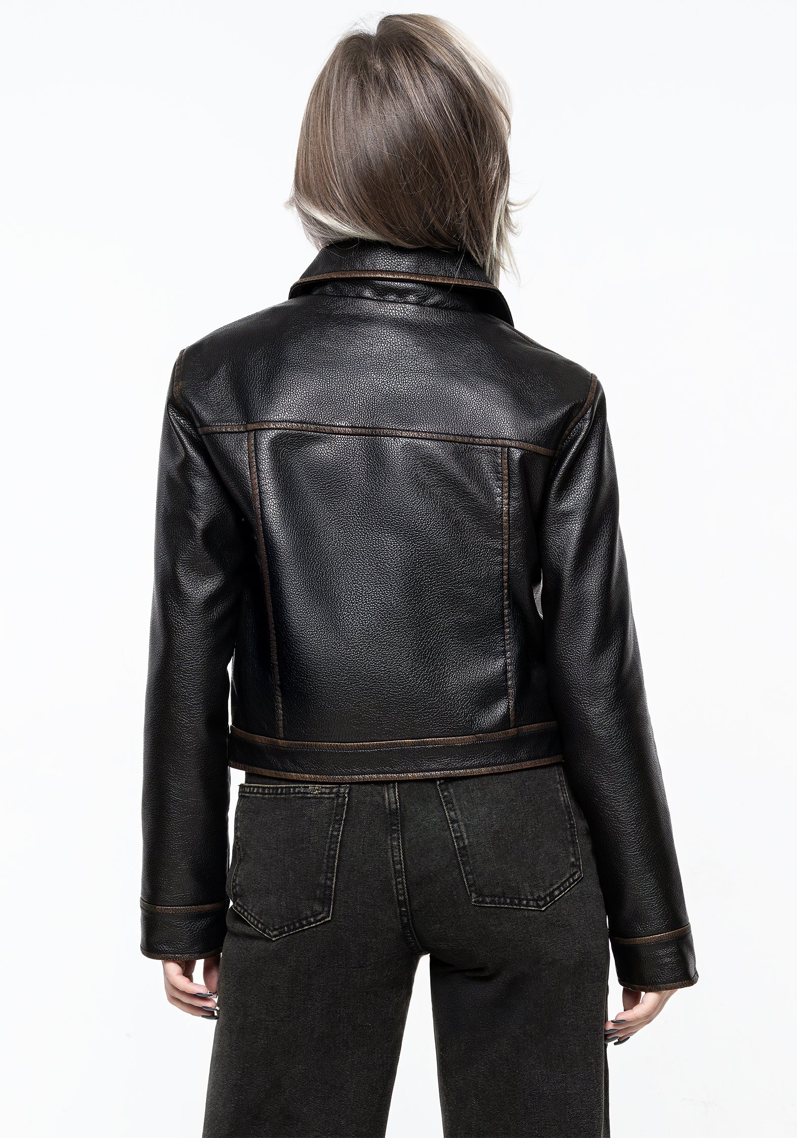 Ermania Crop Faux Leather Jacket - Image 3