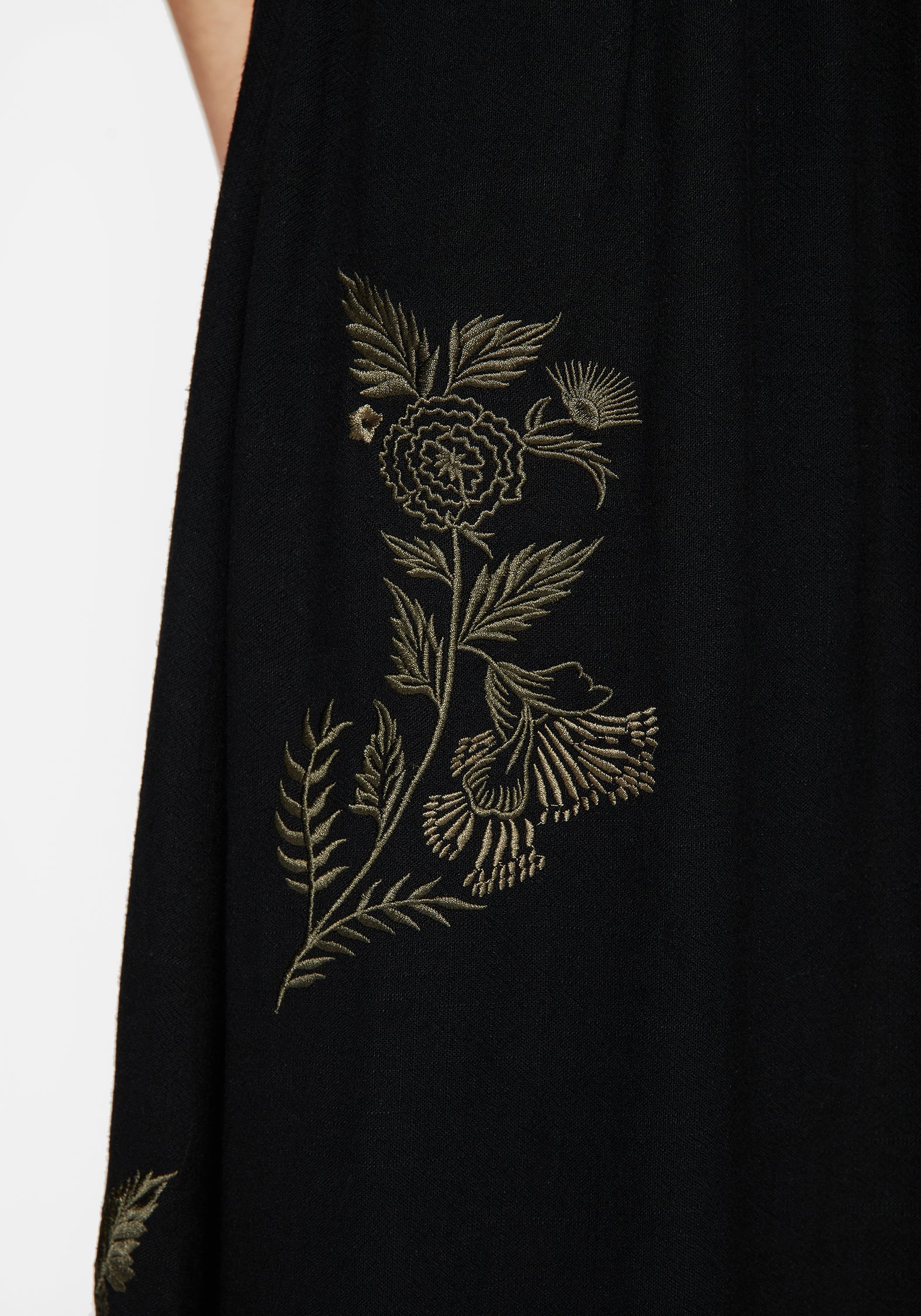 Foliate Linen-Blend Embroidered Sleeveless Midi Dress - Black - Image 7