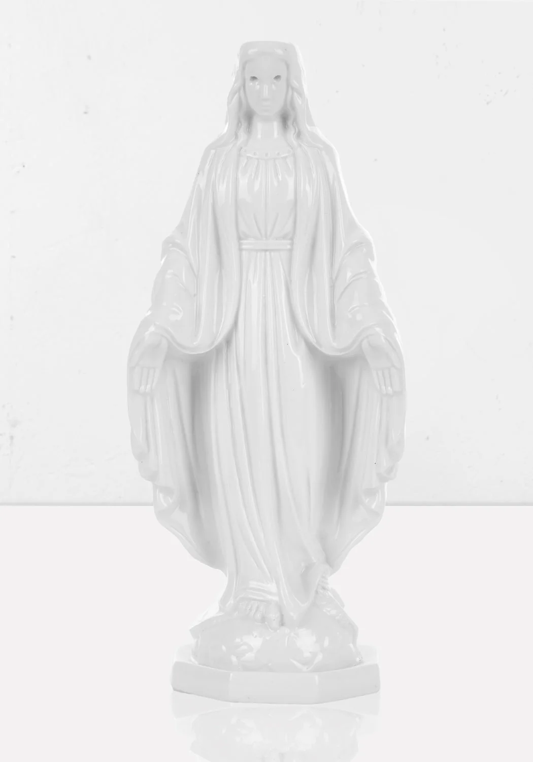 CRYING MADONNA CANDLE HOLDER - Image 4