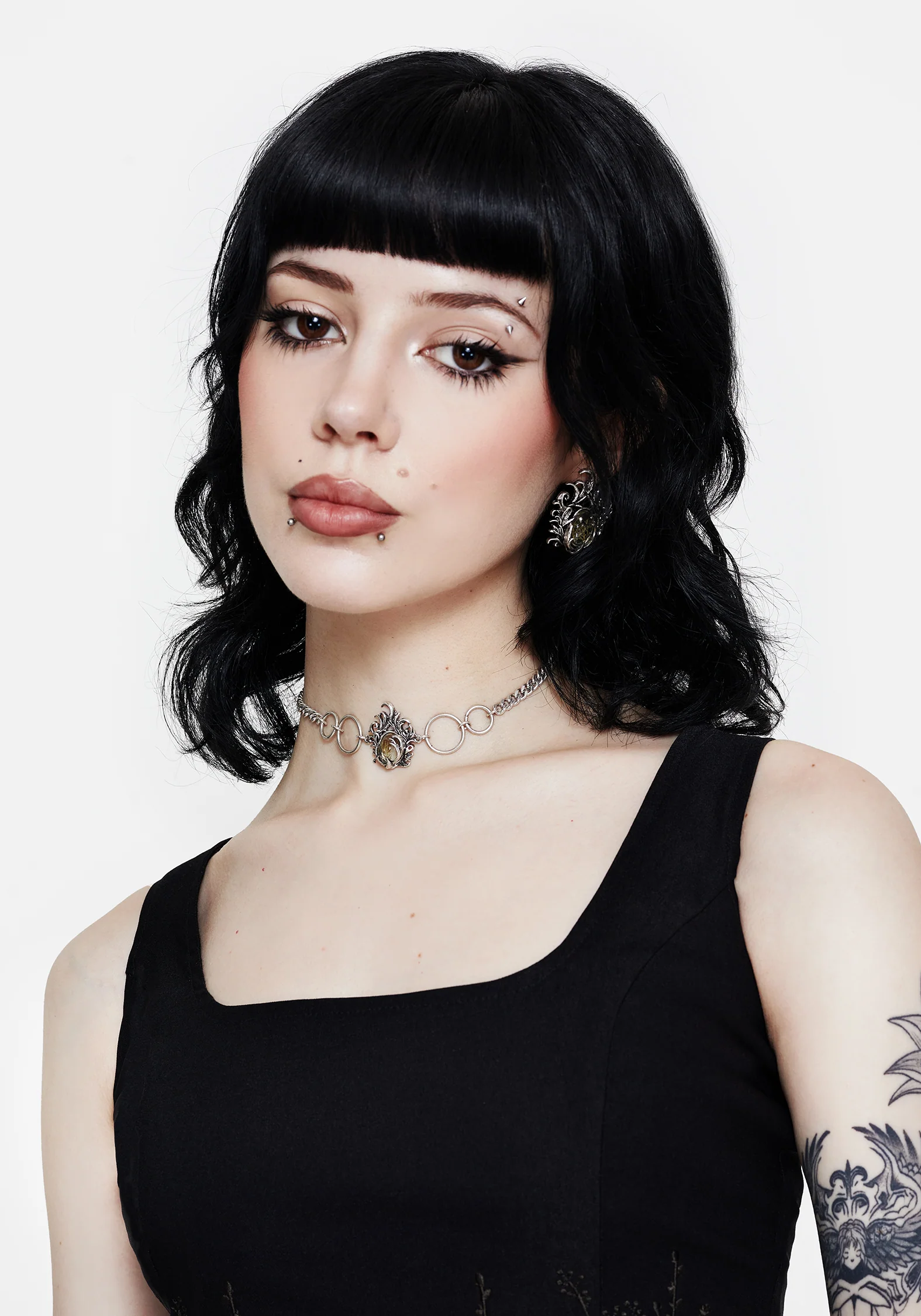 Marte Trapped Flower Choker - Image 8