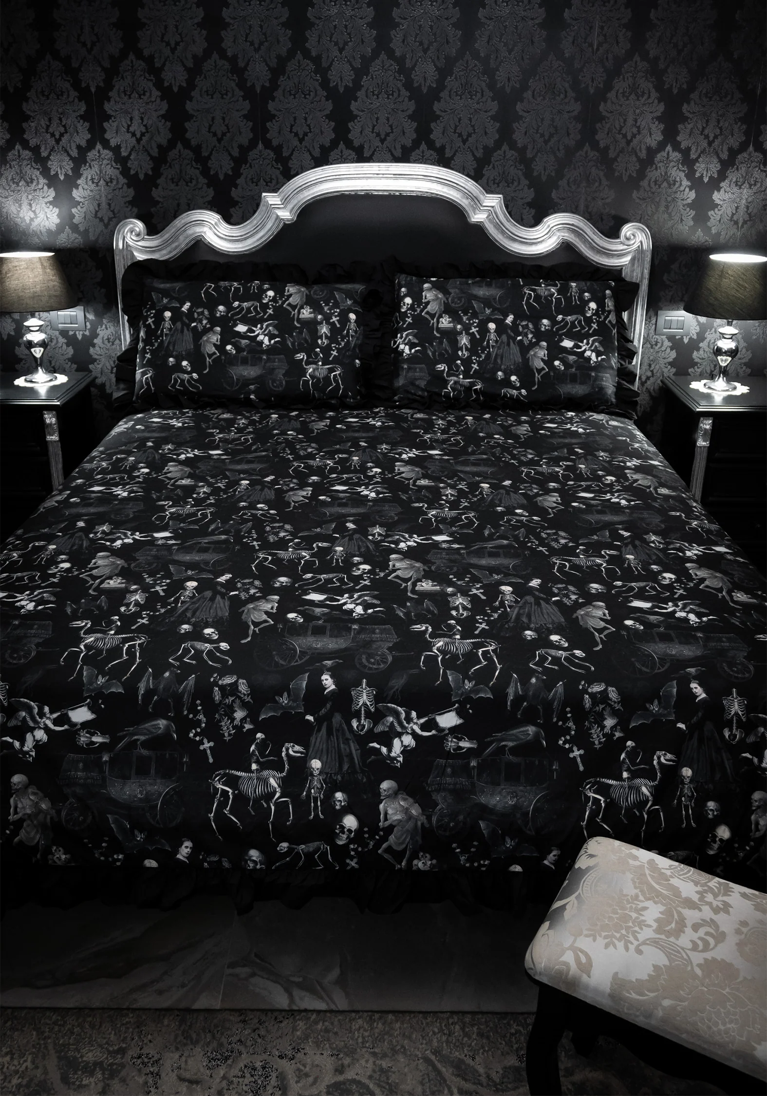 Melancholia Ruffle Bedding Set - US Queen - Image 2