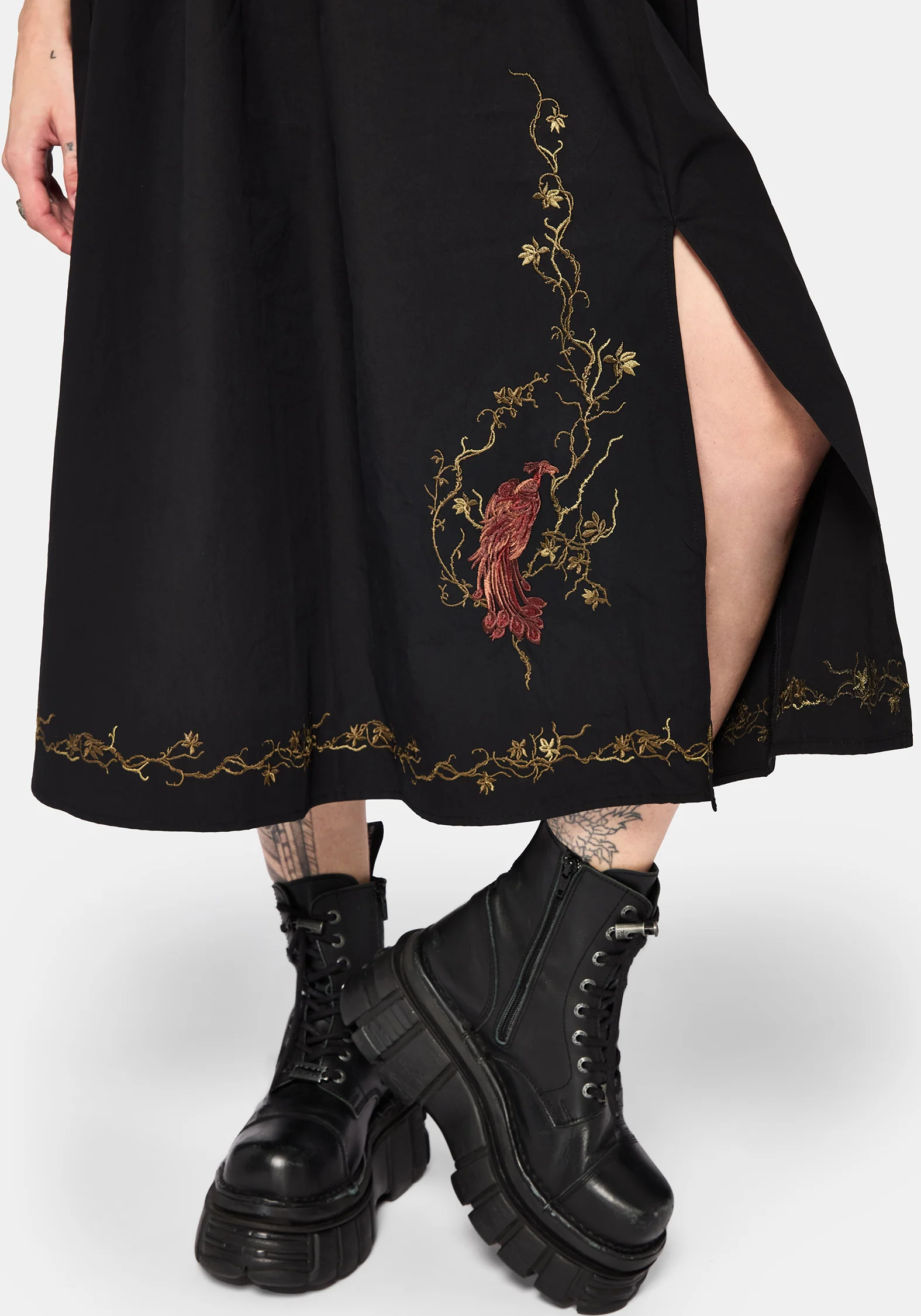 Phoenix Cotton Embroidered Puff Sleeve Midi Dress - Image 3