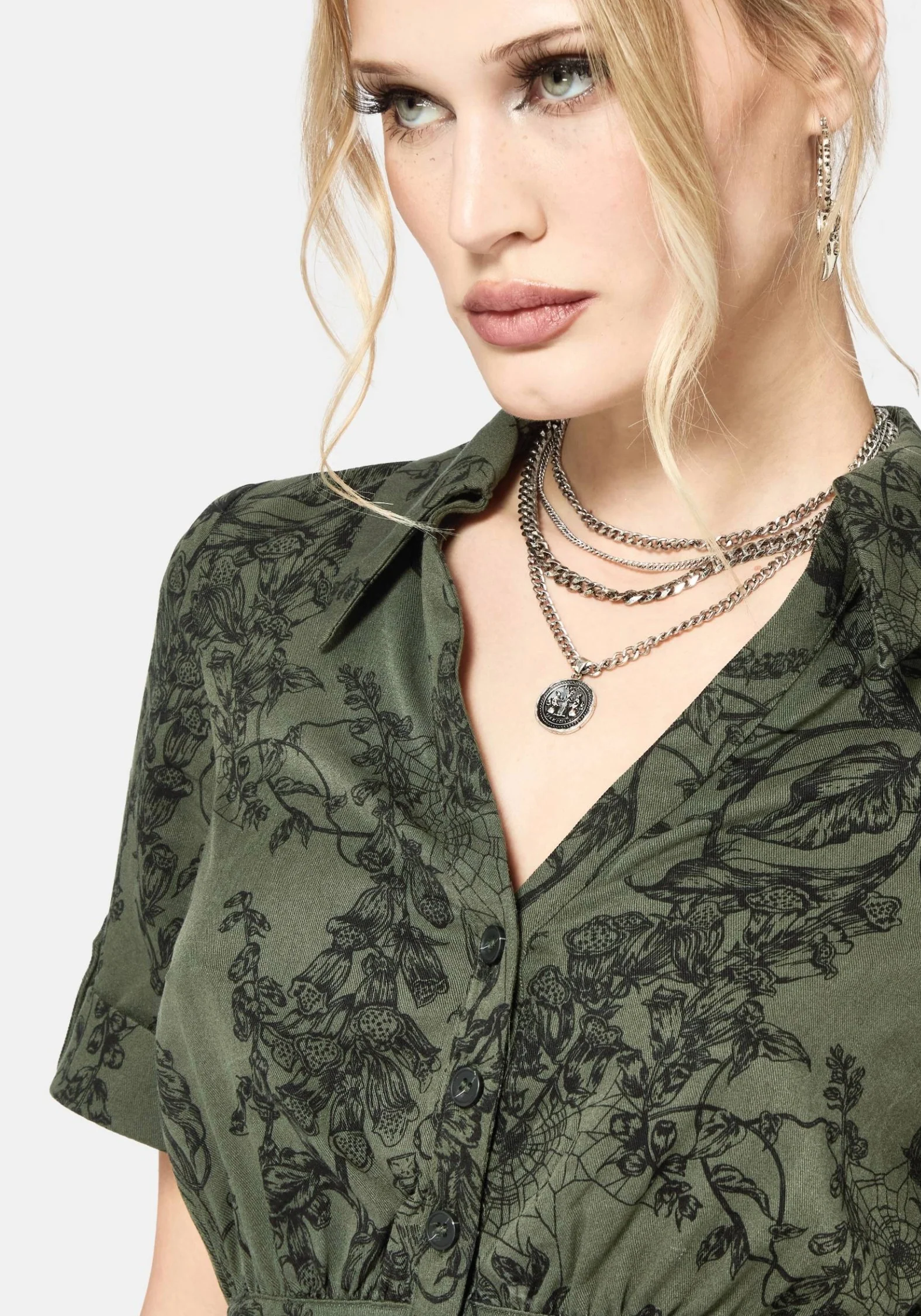 Orla Foxglove Potion Crop Short Sleeved Shirt - Image 3